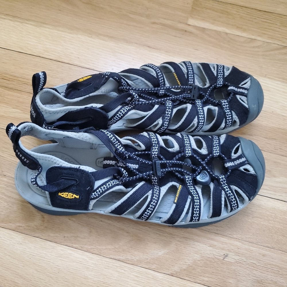 Keen Men's Black and Gray Outdoor Sandals Size 10 US